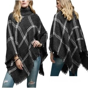Macchia Di Ruggine Poncho Women One Size Gray Plaid Fringe Turtleneck Cozy